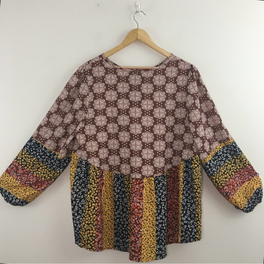 Multi Color Long Sleeve Relaxed Tunic - Picture 10 of 10
